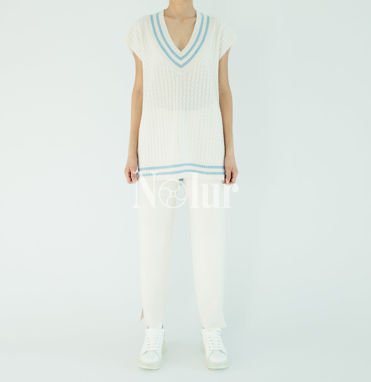 Pure Cashmere Vest with Stripes