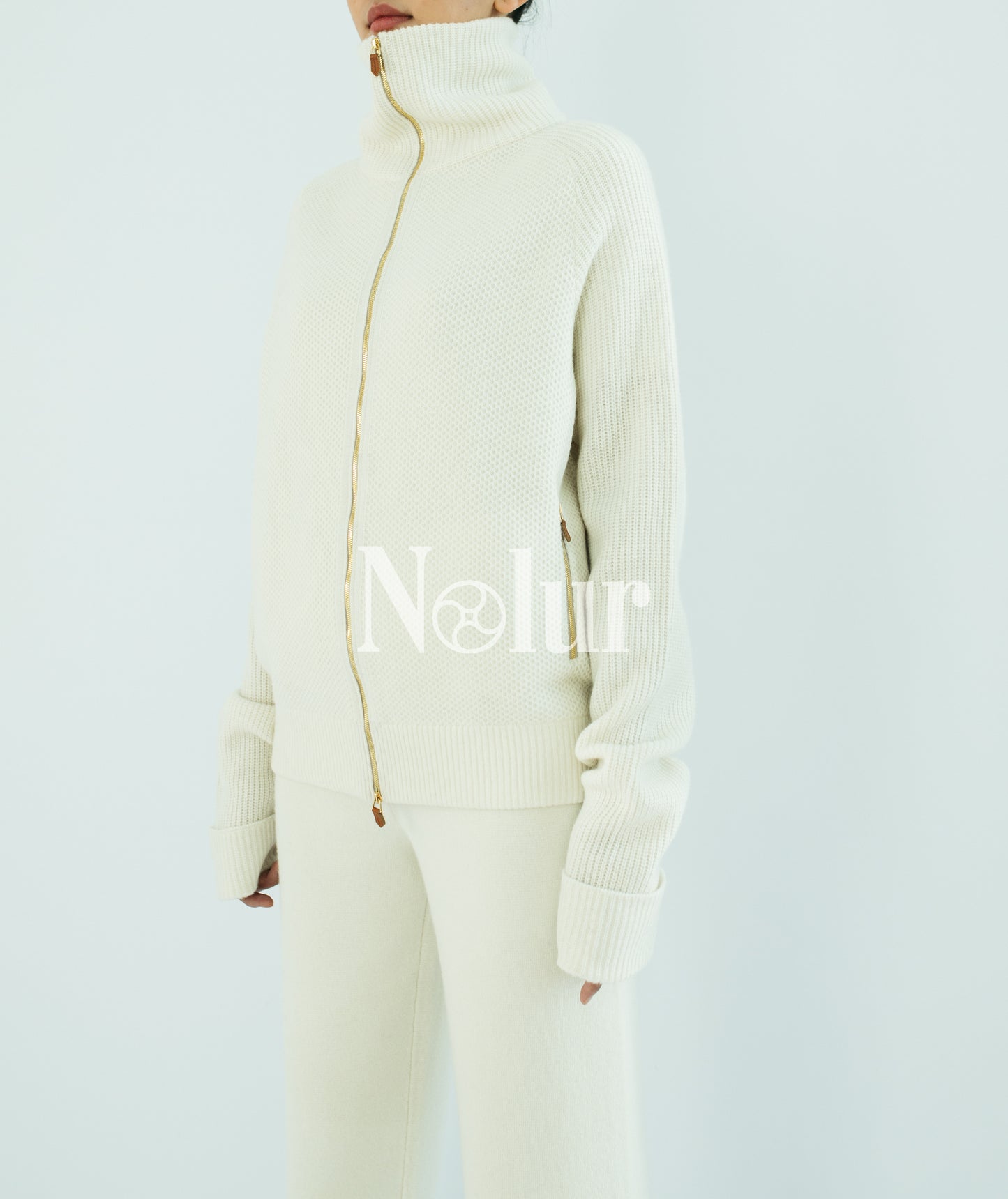 Pure Cashmere Hi-neck Bomber