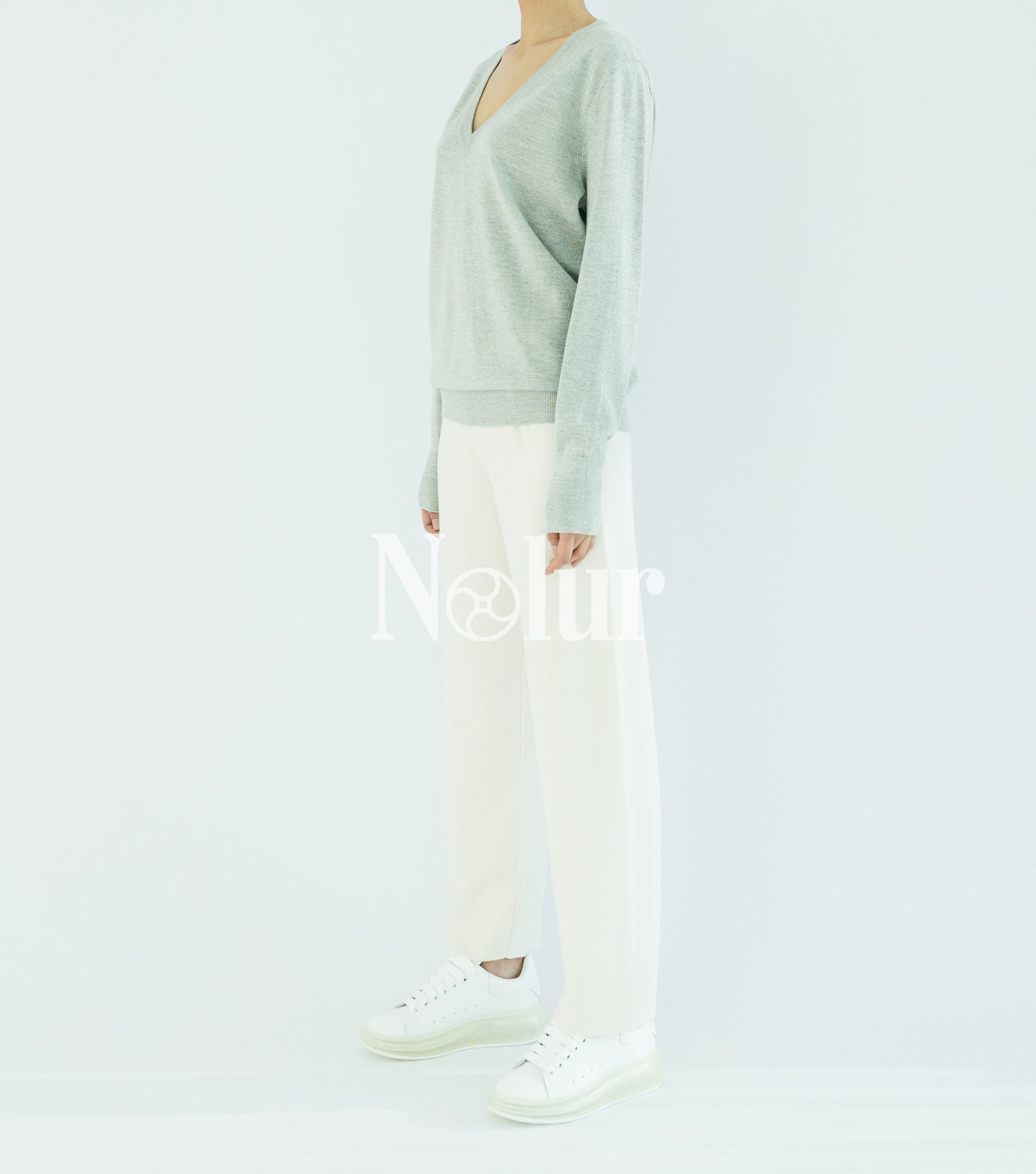 Silk and Cashmere Blended V-neck with Glitter