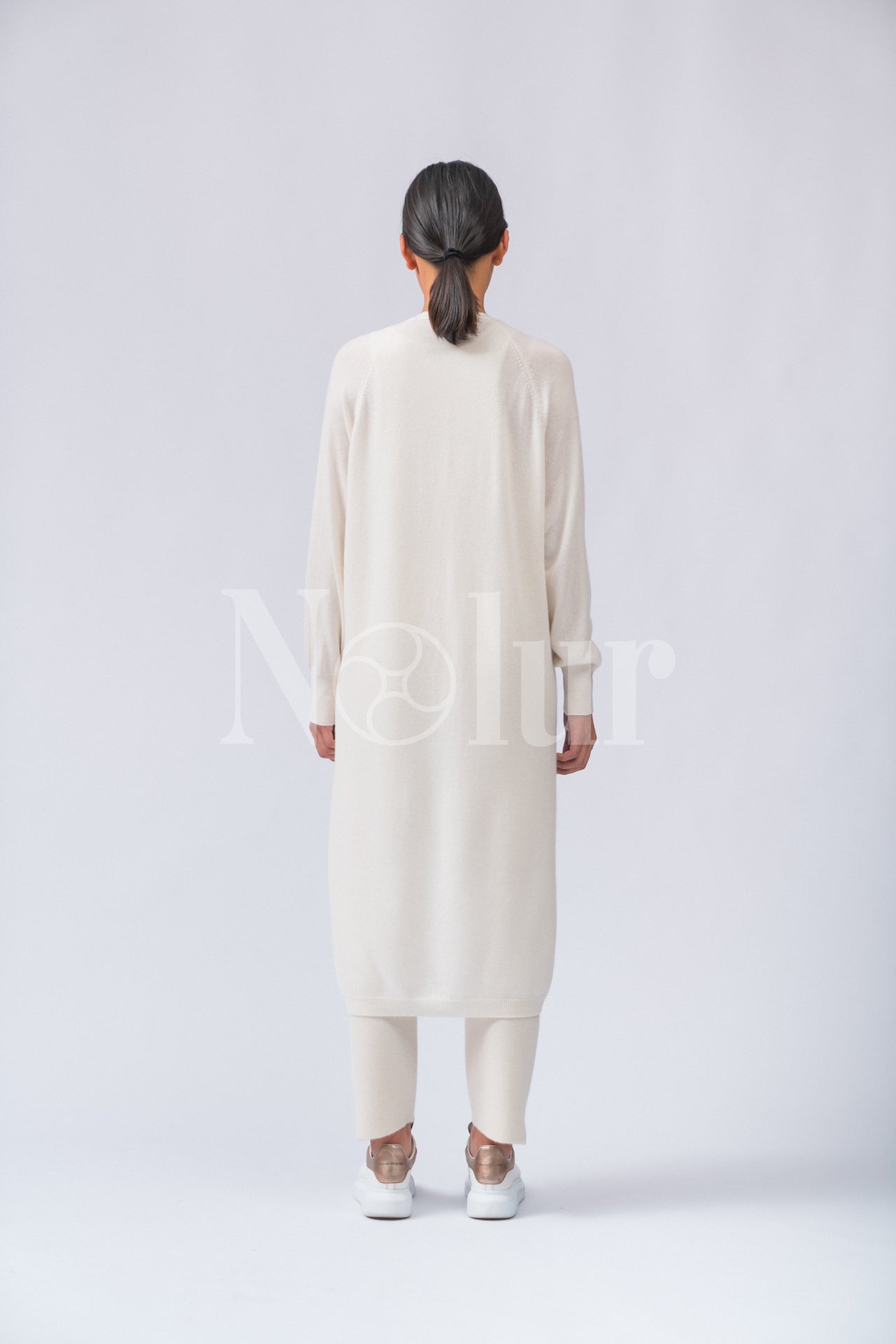 Pure Cashmere Cardigan with Colorful Pokets