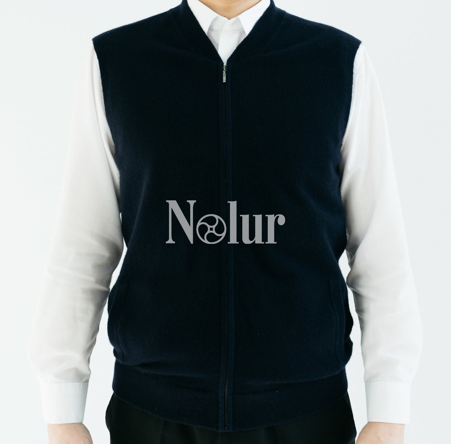 Pure Cashmere Zipped Vest