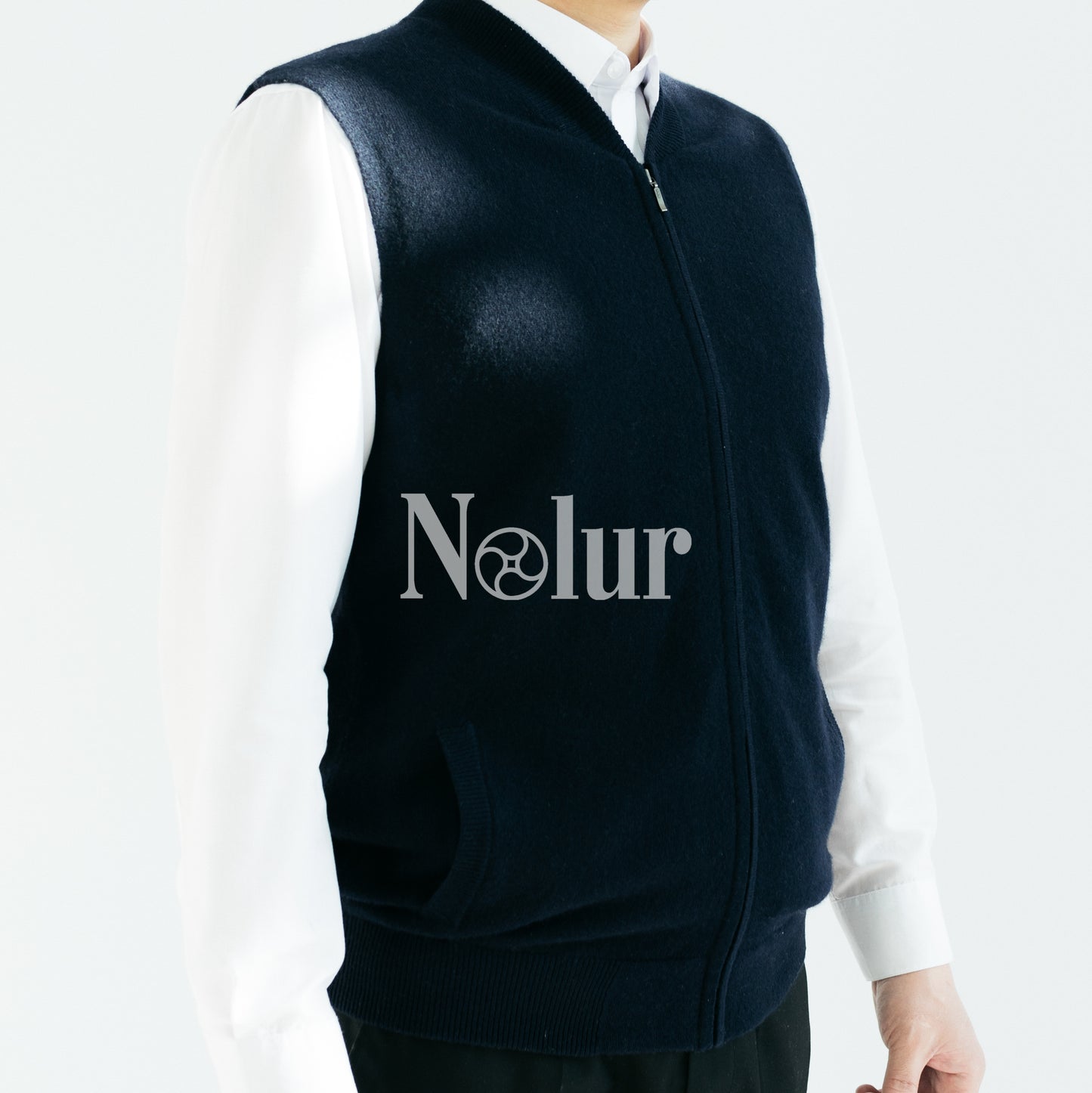 Pure Cashmere Zipped Vest